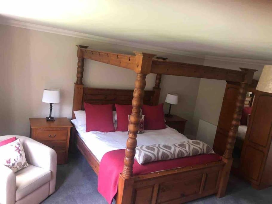 Cardon House - Luxury Highland Holiday Home インヴァネス エクステリア 写真