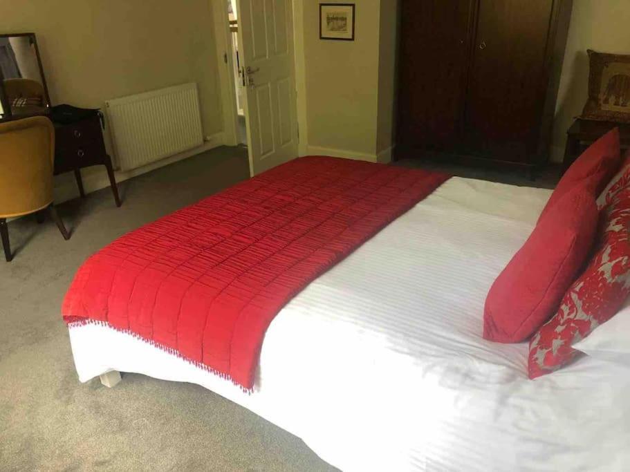 Cardon House - Luxury Highland Holiday Home インヴァネス エクステリア 写真