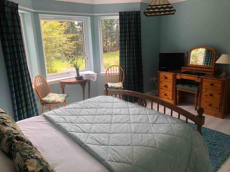Cardon House - Luxury Highland Holiday Home インヴァネス エクステリア 写真