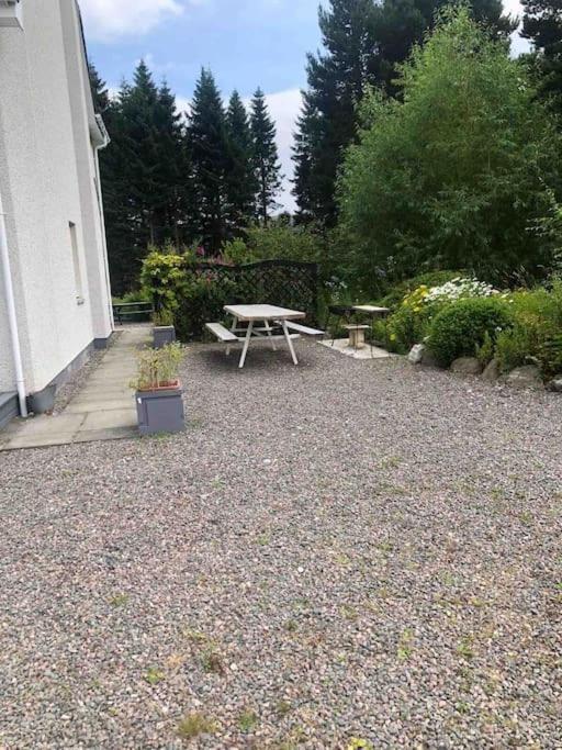 Cardon House - Luxury Highland Holiday Home インヴァネス エクステリア 写真