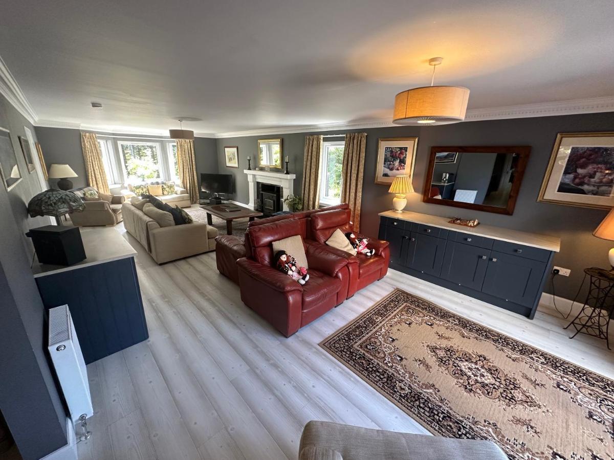 Cardon House - Luxury Highland Holiday Home インヴァネス エクステリア 写真